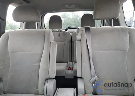 2011 Toyota Highlander Base z USA, uszkodzony, nr VIN 5TDBK3EH0BS071623